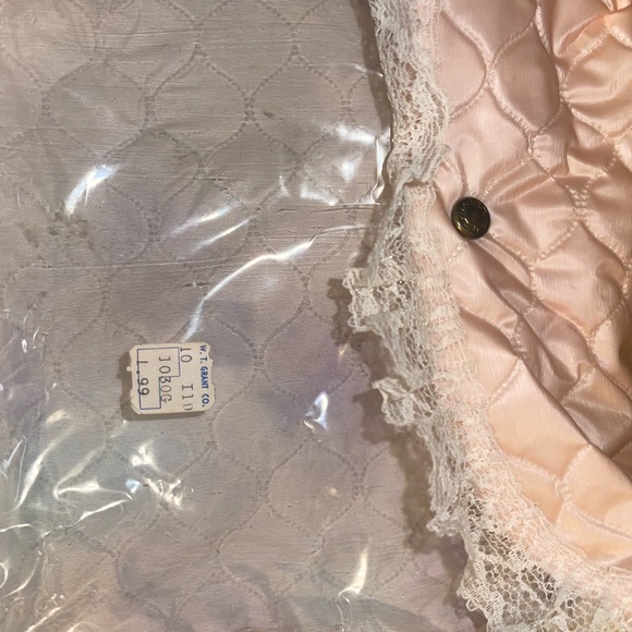 Vintage Clear Button Bag with Pink Padding. - Picture 2 of 8